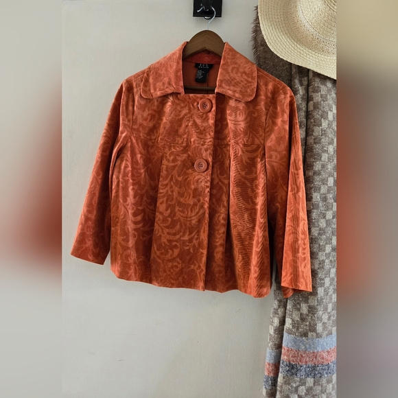 RQT size LG, petite, rich orange scroll print, 3/4 sleeve jacket. 2 LG buttons. - Picture 2 of 9